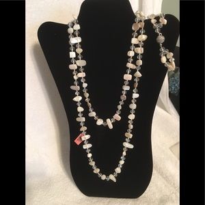 Natural white shell necklace and bracelet